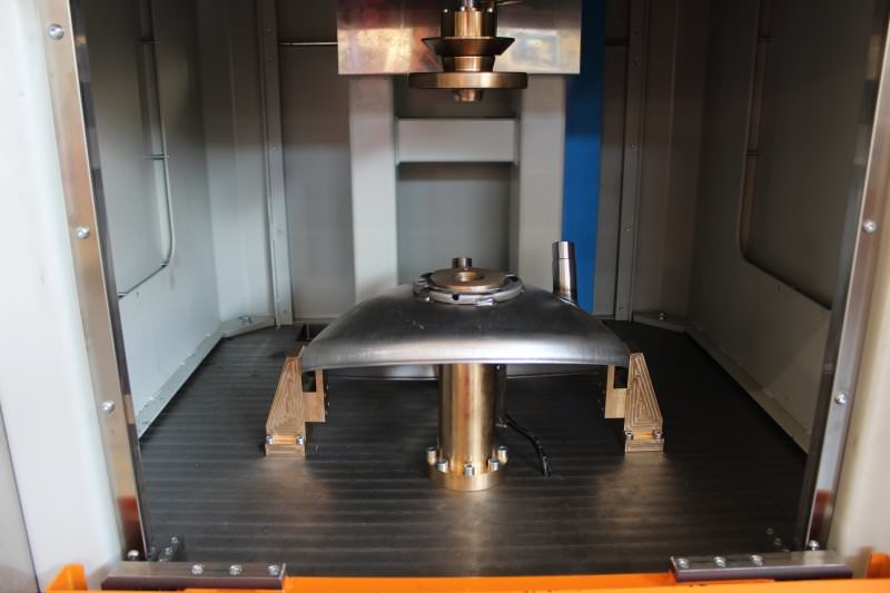 Gema Elettromeccanica Srl - ISOLE DI SALDATURA DI TUBI E FLANGE SU CALOTTE PER CALDAIE DI SCALDABAGNI