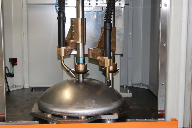 Gema Elettromeccanica Srl - ISOLE DI SALDATURA DI TUBI E FLANGE SU CALOTTE PER CALDAIE DI SCALDABAGNI